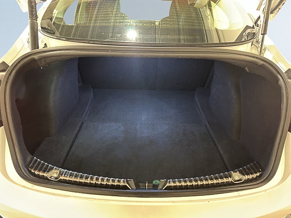 Tesla Model 3 12 of 22