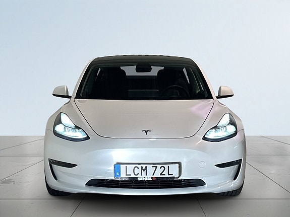 Tesla Model 3 2 of 22