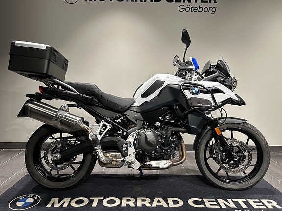 BMW F800GS / Serviceavtal / Toppbox / Chassi-sänkt / Barkbusters 2 of 18