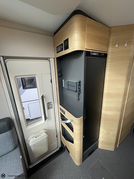 Adria Coral Select 670 SL | TRUMA DIESEL | SUNROOF | LÅNGBÄDDAR | 13 of 27