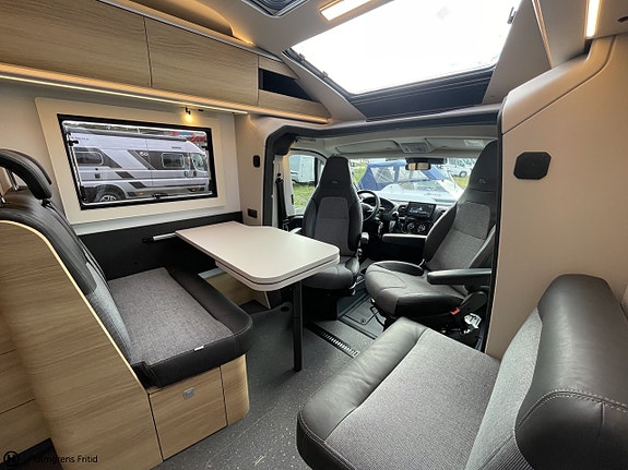 Adria Coral Select 670 SL | TRUMA DIESEL | SUNROOF | LÅNGBÄDDAR | 7 of 27