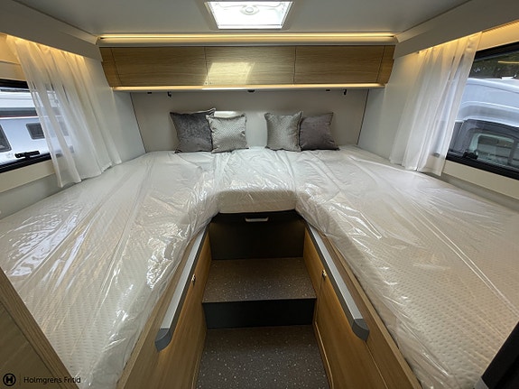 Adria Coral Select 670 SL | TRUMA DIESEL | SUNROOF | LÅNGBÄDDAR | 15 of 27