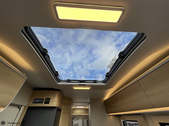 Adria Coral Select 670 SL | TRUMA DIESEL | SUNROOF | LÅNGBÄDDAR | 10 of 27
