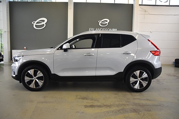 Volvo XC40 5 of 13