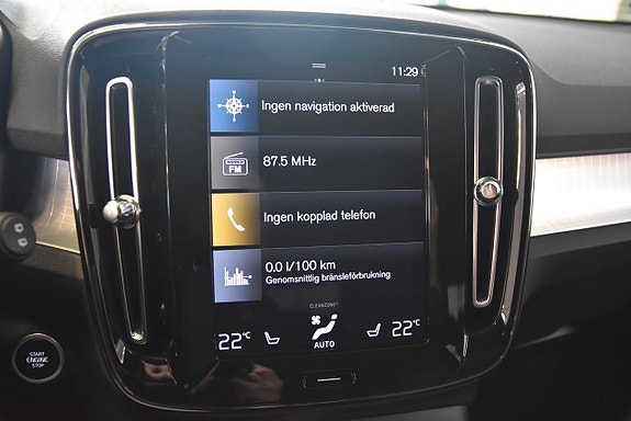 Volvo XC40 10 of 13