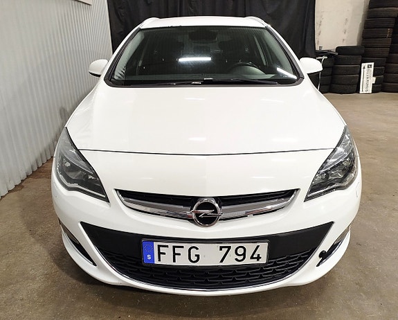 Opel Astra 9 of 28