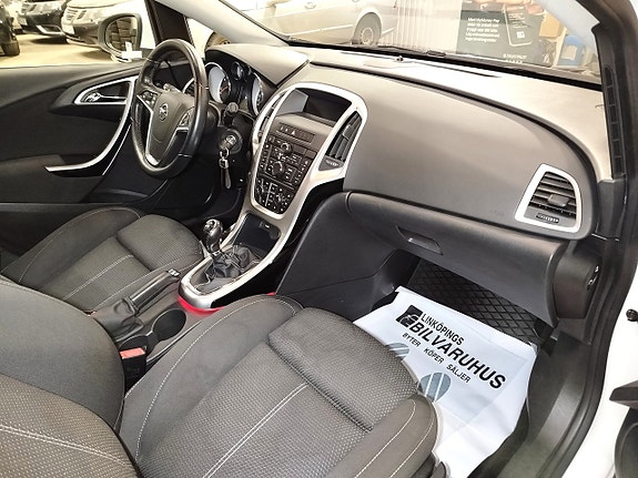 Opel Astra 20 of 28