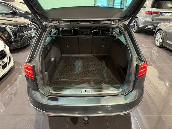 Volkswagen Passat Alltrack 22 of 22