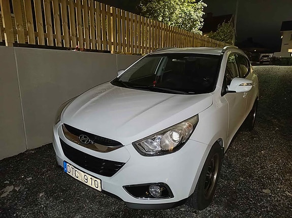 Hyundai ix35 2 of 13