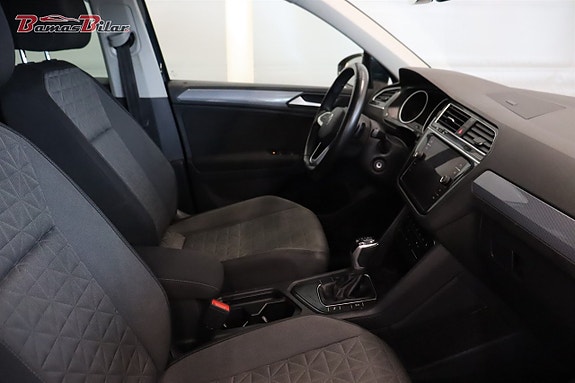 Volkswagen Tiguan 12 of 19
