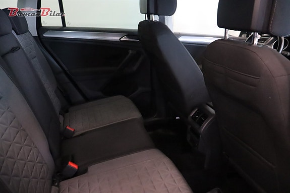 Volkswagen Tiguan 14 of 19