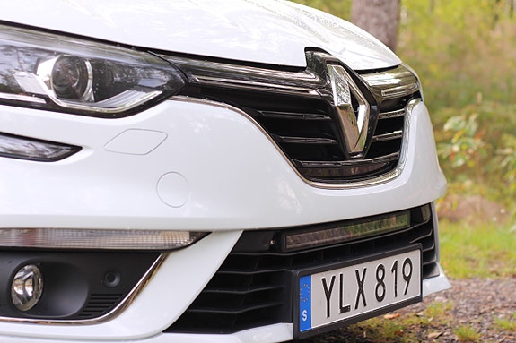 Renault Megane IV 4 of 24