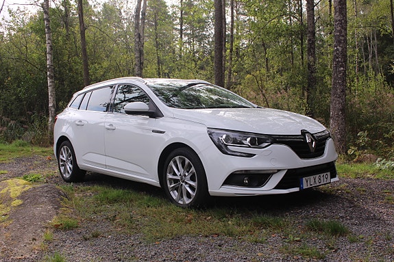 Renault Megane IV 3 of 24