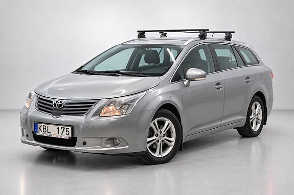Toyota Avensis 4 of 28