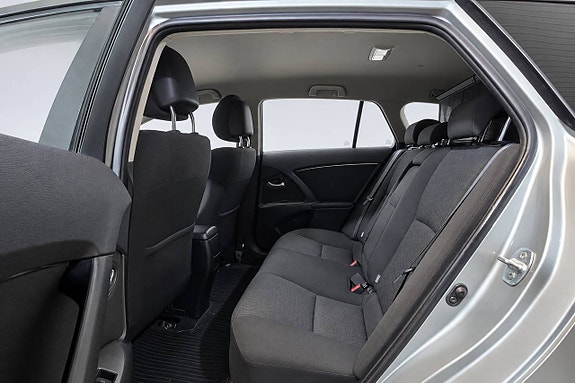 Toyota Avensis 28 of 28