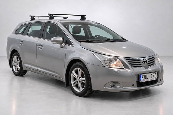 Toyota Avensis 10 of 28