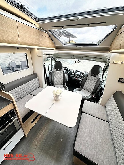 Adria Coral 670 DL Plus 9G automat / Alde 2 of 27