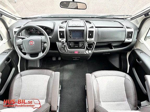Adria Coral 670 DL Plus 9G automat / Alde 21 of 27