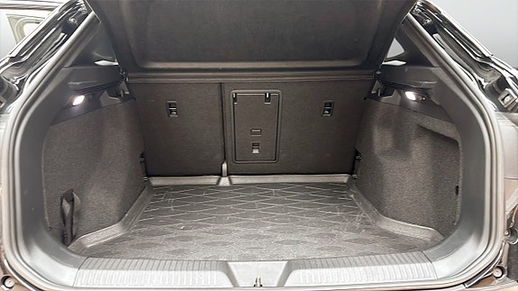 Volkswagen ID.4 12 of 16