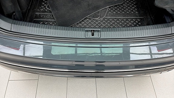Volkswagen Tiguan 13 of 16
