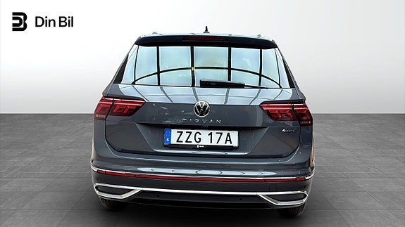 Volkswagen Tiguan 5 of 16
