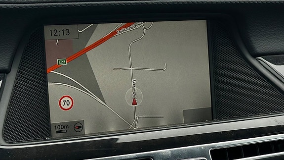 Mercedes-Benz CLS350 17 of 18