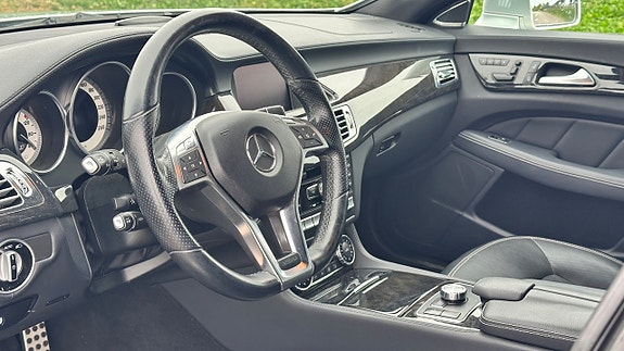 Mercedes-Benz CLS350 7 of 18