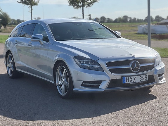 Mercedes-Benz CLS350 3 of 18