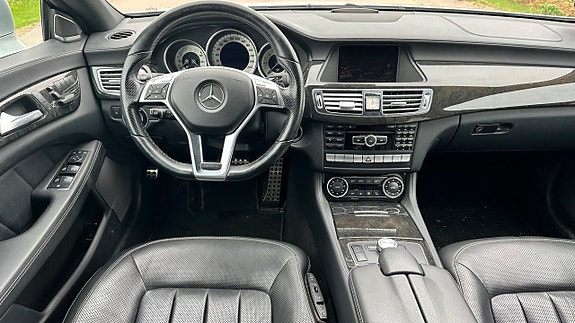 Mercedes-Benz CLS350 8 of 18