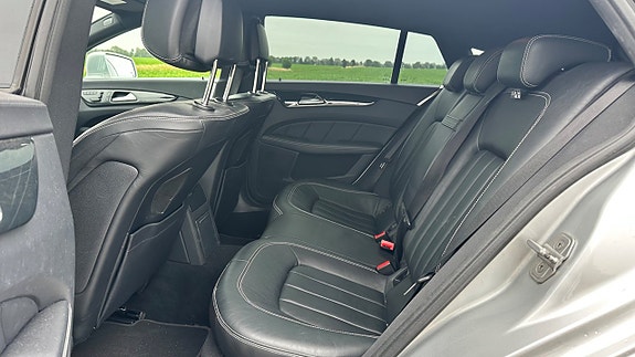 Mercedes-Benz CLS350 11 of 18