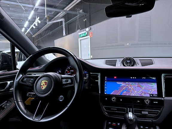 Porsche Macan GTS 8 of 28