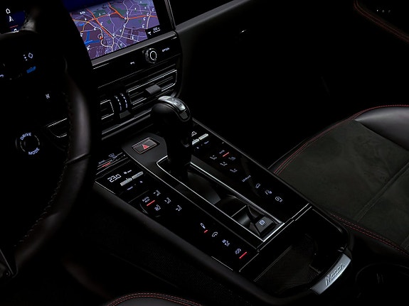 Porsche Macan GTS 6 of 28