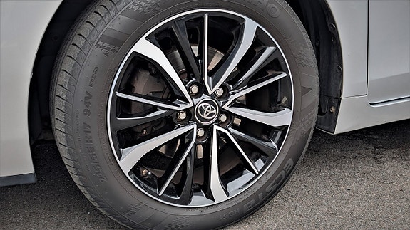 Toyota Verso 8 of 23