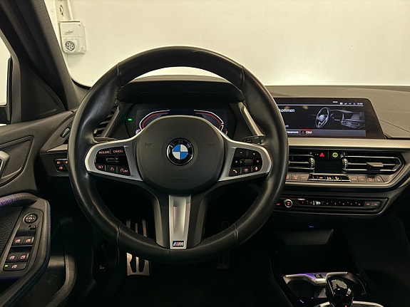 BMW 118i 12 of 18