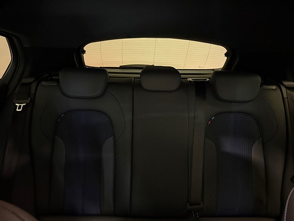 BMW 118i 16 of 18