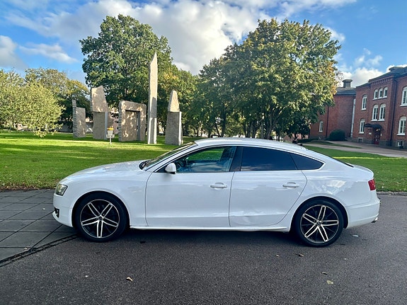 Audi A5 2 of 17