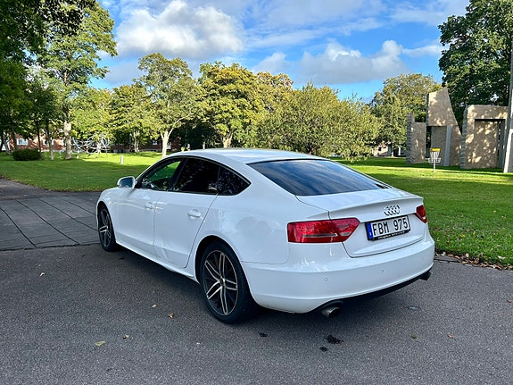 Audi A5 3 of 17