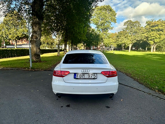 Audi A5 4 of 17