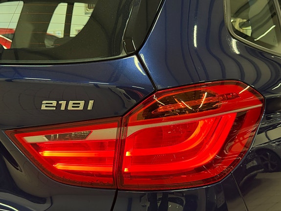 BMW 218i 10 of 21