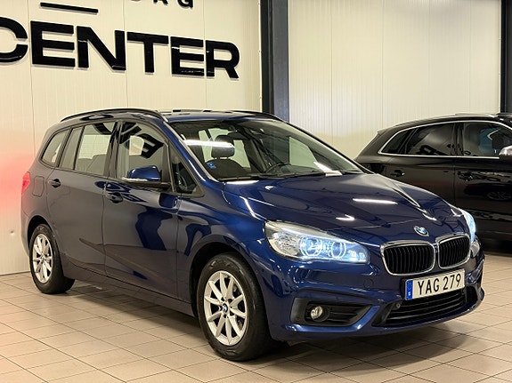 BMW 218i 5 of 21