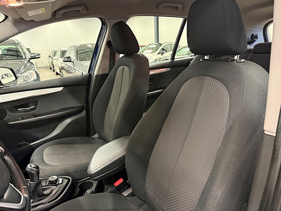 BMW 218i 12 of 21