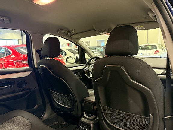 BMW 218i 18 of 21