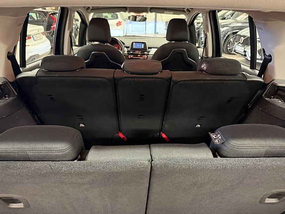 BMW 218i 19 of 21