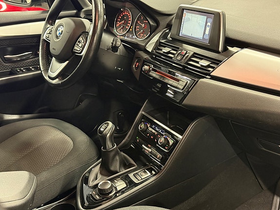 BMW 218i 15 of 21