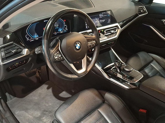 BMW 330e 10 of 24