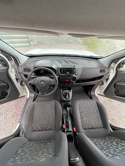 Opel Combo 12 of 22