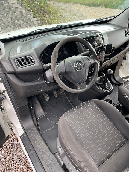 Opel Combo 11 of 22