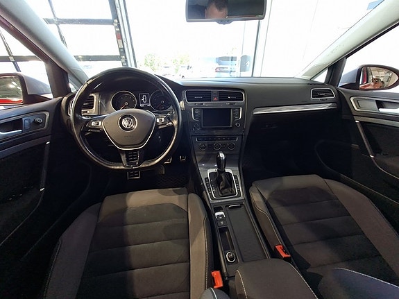 Volkswagen Golf Alltrack 7 of 13