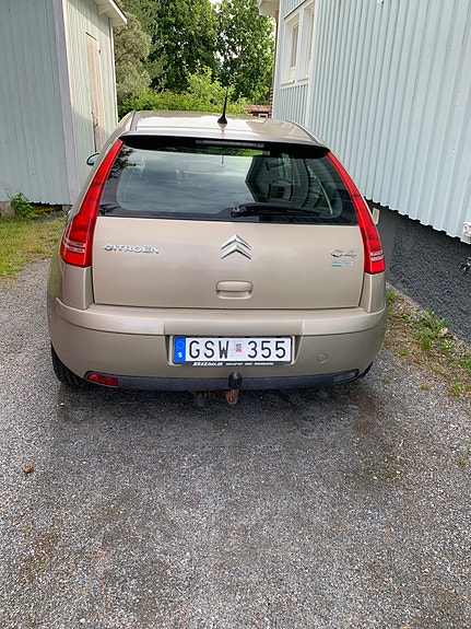 Citroen C4 2 of 8
