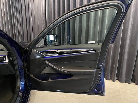 BMW 530i 29 of 30